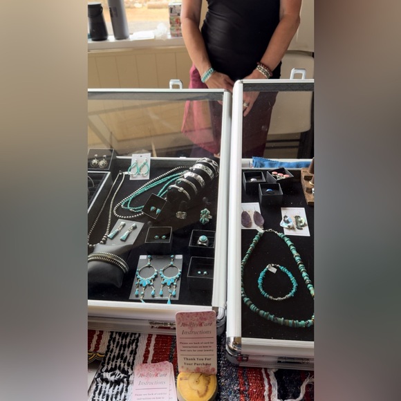 ✨Celebrating FIVE yrs in business! https://www.sunfirestudioAZ.com✨ - Picture 7 of 11